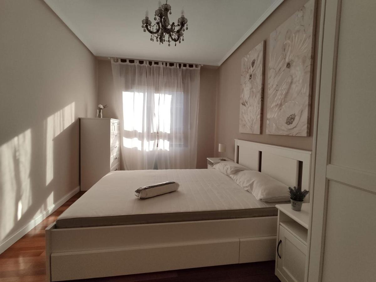 Acogedor Apartamento Junto A La Plaza Villasana de Mena ภายนอก รูปภาพ