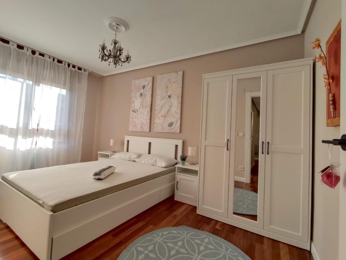 Acogedor Apartamento Junto A La Plaza Villasana de Mena ภายนอก รูปภาพ